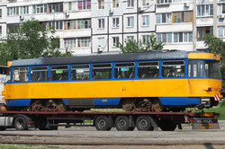 В Днепр привезли первые трамваи «Tatra» из Лейпцига