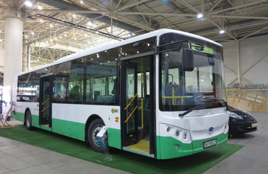 Китайская компания хочет выпускать в Украине электробусы