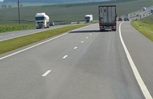 Транспортные услуги лидируют в структуре украинского экспорта услуг в Европейский Союз
