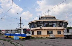 Каменскому КП «Транспорт» не хватает водителей трамвая
