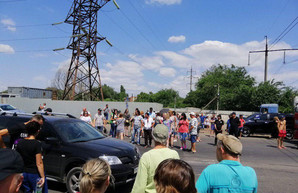 Вчера в Одессе жители Усатово перекрывали Объездную дорогу