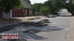 В Белгород-Днестровском ремонтируют дороги в микрорайоне «Вершина»