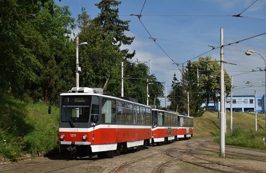 В Брно на маршрутах появятся составы-«тройники» из вагонов «Tatra T6A5»