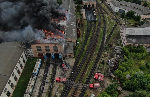 Причиной пожара в локомотивном депо «Львов-Запад» мог стать «сторонний источник огня»