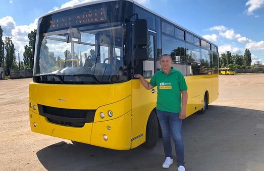 В Украине построили еще одну модель автобуса среднего класса
