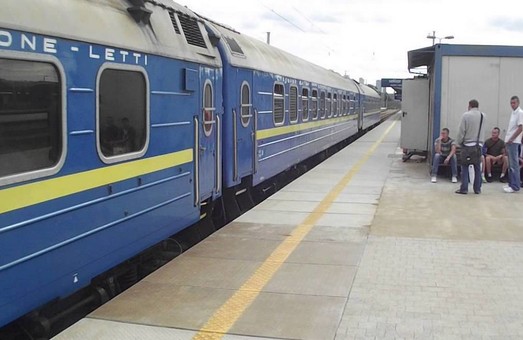 Международные поезда «Укрзализныци»: сегодня и одиннадцать лет тому назад