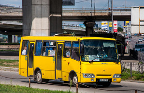 В Киеве за первые полгода насчитали полтысячи случаев перевозки пассажиров неисправными автобусами