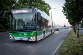 В Милан начали поставлять польские троллейбусы «Solaris Trollino»