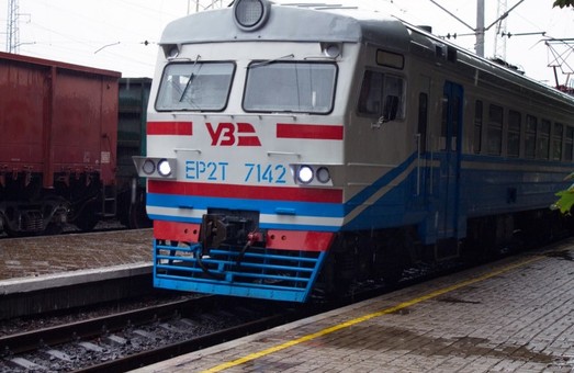 Из Мариуполя до станции Южнодонбасская снова запустили пригородные электрички