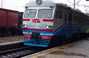 Из Мариуполя до станции Южнодонбасская снова запустили пригородные электрички