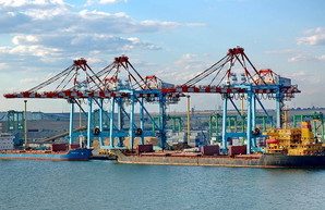 Порт Пивденный под Одессой обработал в июле рекордное количество грузов