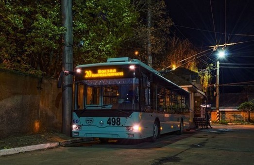 Черниговское троллейбусное управление получило шесть новых троллейбусов