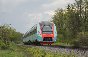 Дизель-поезд ДПКр-2 «Обрий» еще не отремонтировали