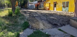 В Одессе начали ремонтировать тротуары вдоль линии трамвая №13