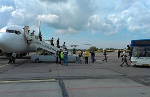 Стало известно об изменении авиарейсов на время ремонта взлетно-посадочной полосы в аэропорту Запорожья