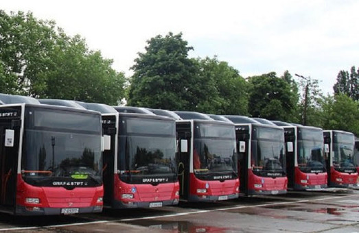 В Одессе на маршрутах в поселок Котовского будет ездить несколько автобусов большого класса