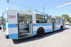 В Хмельницком провели капитально-восстановительный ремонт троллейбуса ЗиУ-682