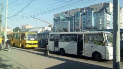 В Тернополе открыли троллейбусную линию к автовокзалу, однако водители маршруток мешают нормальной работе троллейбусов
