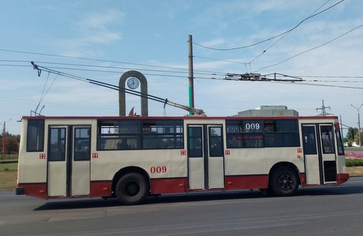 В Кривом Роге рассказали о том, сколько коммунального транспорта выходит на маршруты