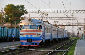 Приднепровская железная дорога начинает подготовку электричек к работе в зимний период