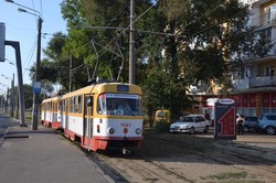 В Одессе снова начали работать двухвагонные трамвайные поезда