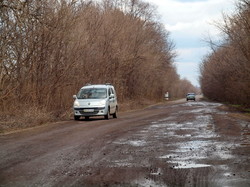 Премьер-министра Украины просят помочь решить вопрос с ремонтом автотрассы на юге Одесской области