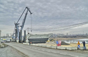 Мэрия Черноморска под Одессой готова передать в госсобственность недостроенный мост через Сухой лиман
