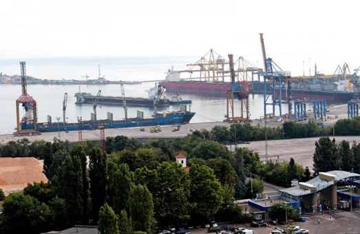 В порту Черноморск под Одессой в этом году установят рекорд по перевалке грузов