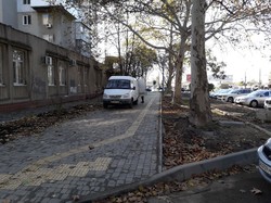 В Одессе расширяют дорогу на перекрестке улиц Инглези и Варненской