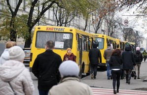 В маршрутках Киева устанавливают валидаторы, однако период экспериментальной эксплуатации системы «э-билет» могут продолжить