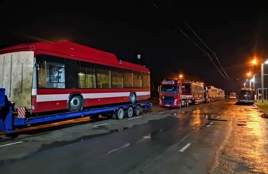В Ивано-Франковск прибыло еще 10 троллейбусов из Беларуси (ФОТО)