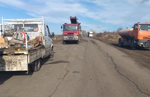 В Балтском и Подольском районе Одесской области начали ремонтировать автотрассу Р-33 (ФОТО)