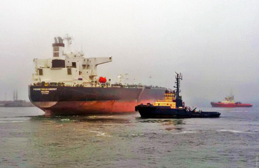 Танкер «Prometheus Energy» привез в Одесский порт нефть из Ливии