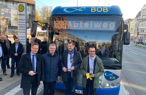 Троллейбусы с автономным ходом начали в Золингене «теснить» автобусы (ФОТО)