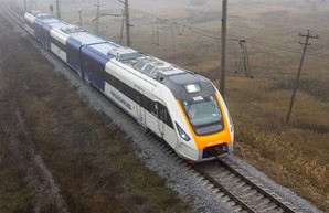 Новый дизель-поезд ДПКр-3 во время испытаний развил скорость в 140 километров в час