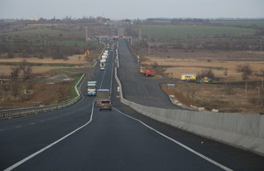 Автотрассу Одесса - Киев будут реконструировать за счет кредитов европейских банков