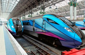 В Великобритании начали эксплуатировать новые поезда «Nova», изготовленные компаниями «Hitachi» и «CAF»