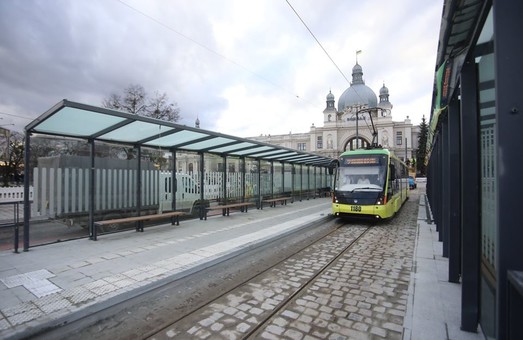 Во Львове трамвай совершил пробный рейс до конечной у вокзала