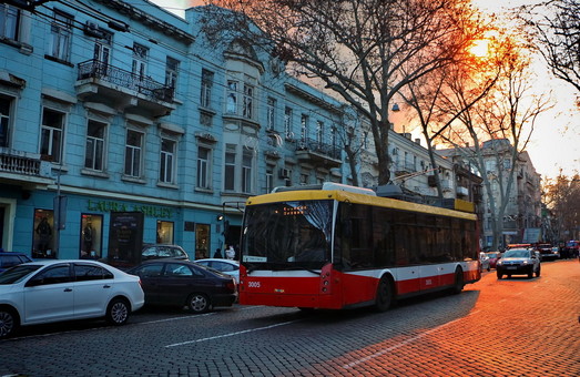 В Одессе троллейбусы временно не будут ходить по улице Троицкой