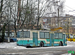 В Запорожье просят сохранить старейший в Украине троллейбус ЗиУ-9