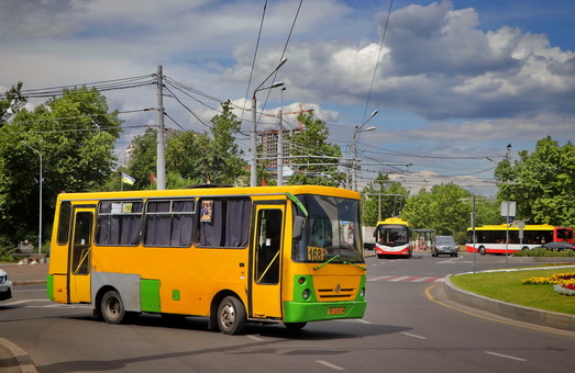 Депутаты облсовета обещают жителям микрорайонов «Седьмое небо» и «ArtVille» улучшить транспортное сообщение с Одессой
