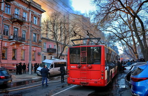 В Одессе продолжает оставаться перекрытой улица Троицкая