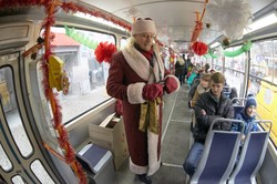 На католическое Рождество в Днепре курсировал праздничный трамвай
