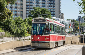 Торонто попрощалось с высокопольными трамвайными вагонами