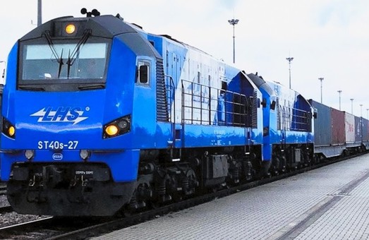 В польский Славкув из Китая прибыл первый контейнерный поезд