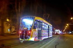 В Одессе провели детский парад рождественских трамваев (ФОТО, ВИДЕО)