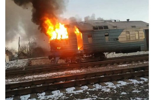 В Сумской области загорелся пассажирский дизель-поезд