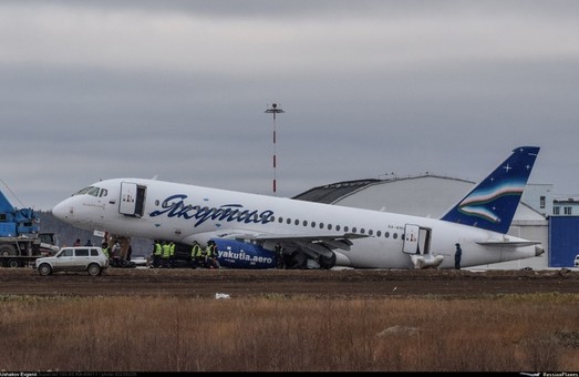 Россиянам не удается вывести на международный рынок пассажирский авиалайнер «Sukhoi Superjet 100»