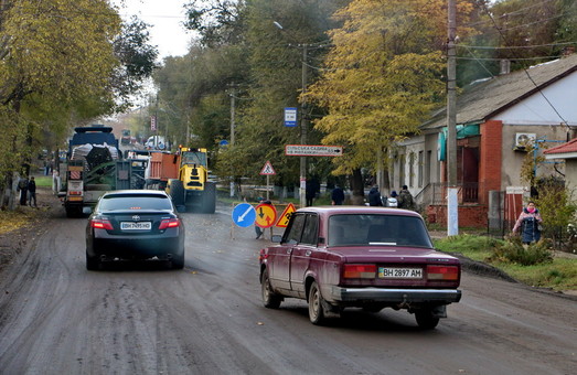 Одесская область получает почти миллиард гривен на ремонт дорог местного значения