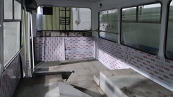 В троллейбусном депо Николаева восстанавливают троллейбус ЛАЗ-52522